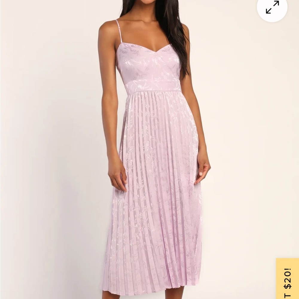 Lulus Regal Romance Lavender Floral Jacquard Pleated Satin Midi Dress